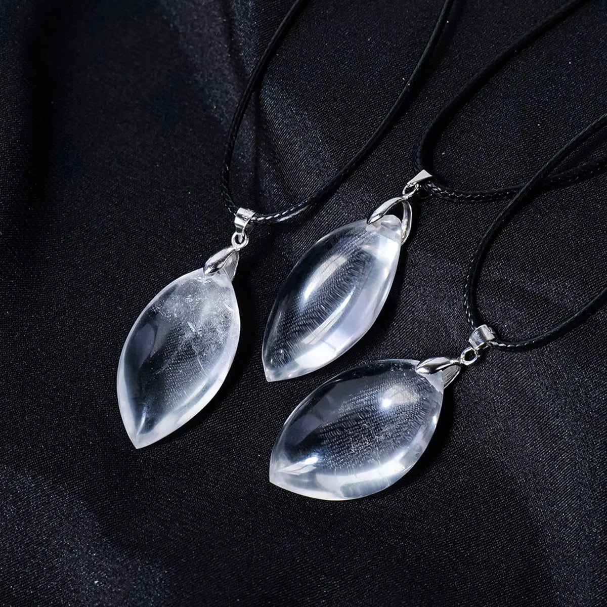 1PC Natural Clear Quartz Droplet shaped Gemstone Pendant Energy Healing Crystal Charms Necklace For Women Gift