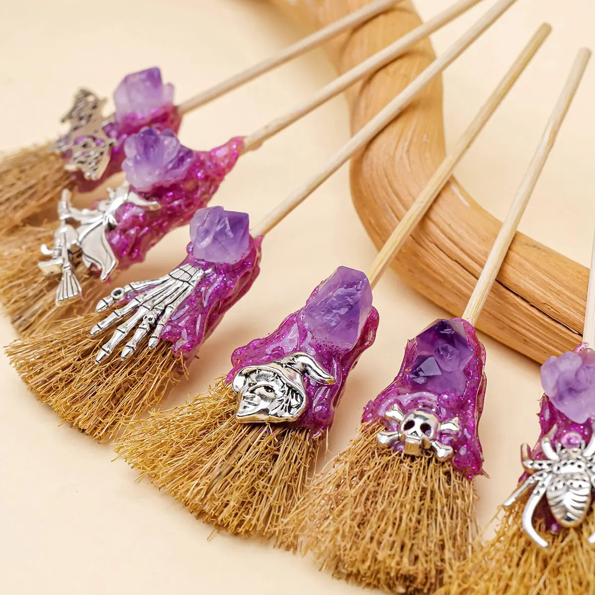 1PC Natural Crystal Amethyst Crystal Tooth Flower Gem Magic Mini Broom Quartz Witch Broom Reiki Gemstone For Cleansing Healing