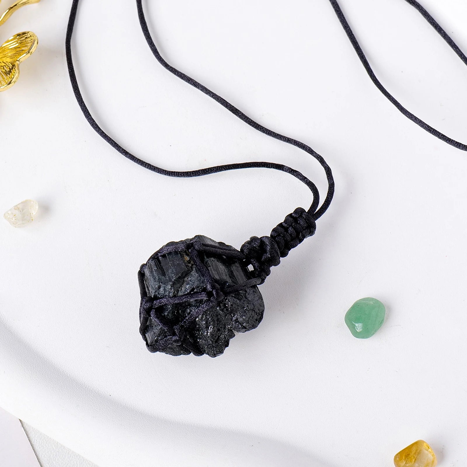 1PC Natural Crystal Black Tourmaline Raw Stone Unpolished Jet Stone Net Bag Pendant Necklace For Men's Gifts