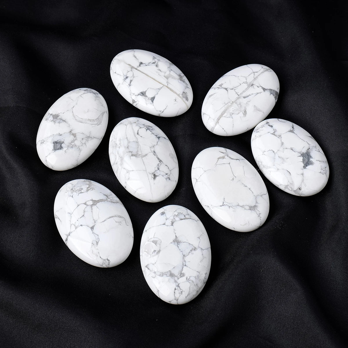 1PC Natural Crystal Howlite Worry Palm Stone Healing Beauty Massage Gemstone Meditation Stone Office Toy