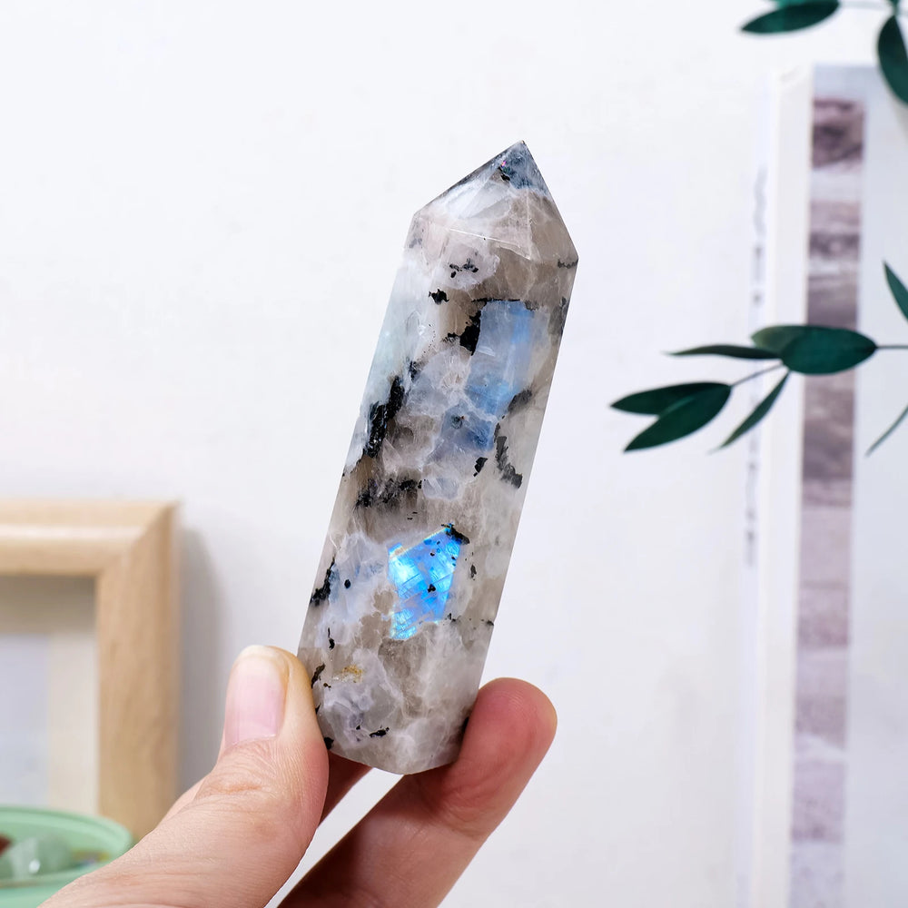 1PC Natural Crystal Rainbow Moonstone Hexagonal Prisms Point Crystal Polishing Desktop Ornament Home Energy Harvesting