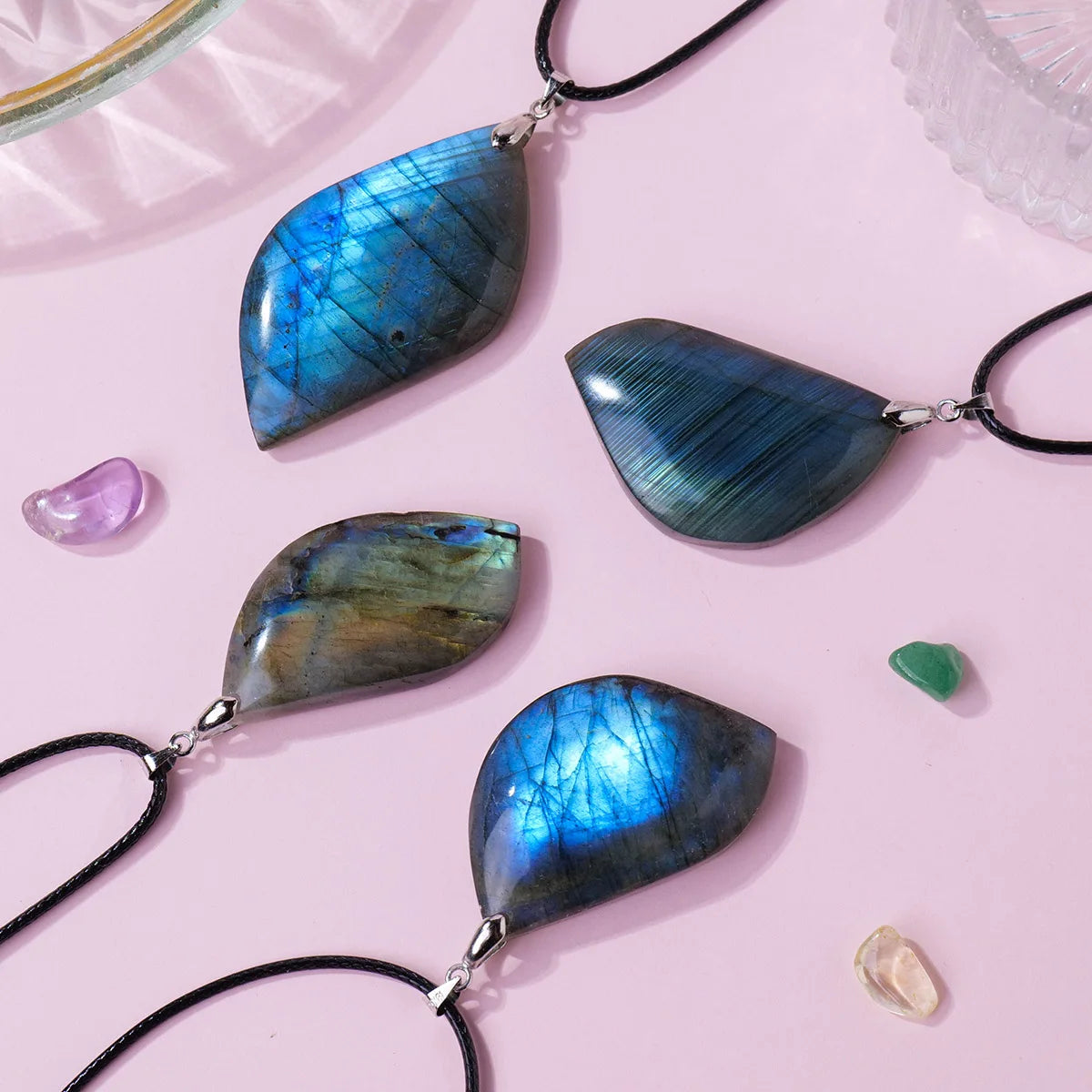 1PC Natural Gemstone Flowing Blue Light Labradorite Crystal Pendant Leaf Shape Necklace jewelry Gifts