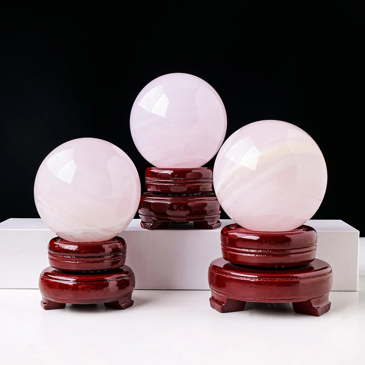 1PC Natural Pink Crystal Ball Rose Quartz Magic Sphere Polishing Mineral Reiki Ball Massage Treatment Stone Home Decoration