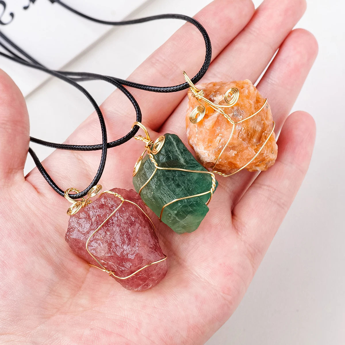 1PC Natural Stone Raw Ore Green Fluorite Rose Quartz Gemstone Pendant Rough Necklace Jewelry Accessories