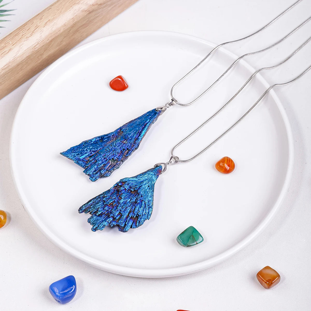 1PC Natural Stones Tourmaline Aura Blue Flame Irregular Feather Shape Healing Crystal Pendant Necklace for Women