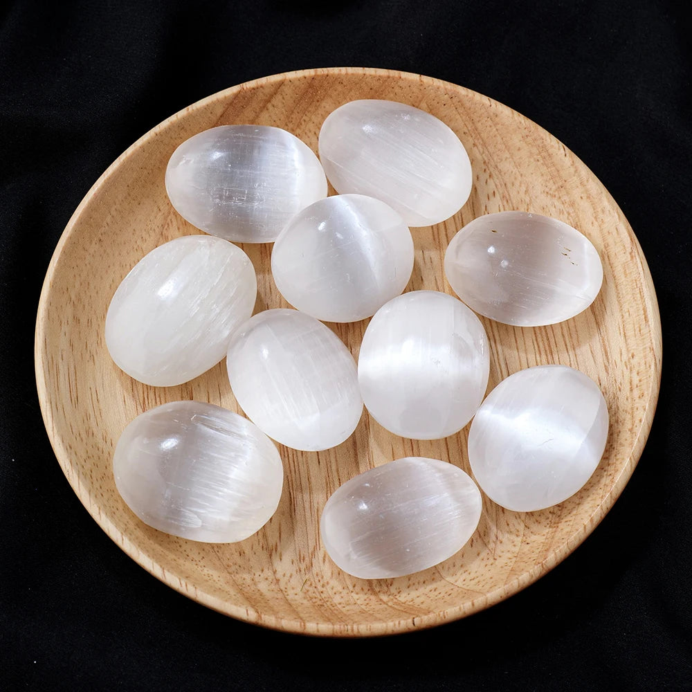 1PC Natural White Selenite Palm Stone Gypsum Reiki Mineral Chakra Home Room Decoration Energy