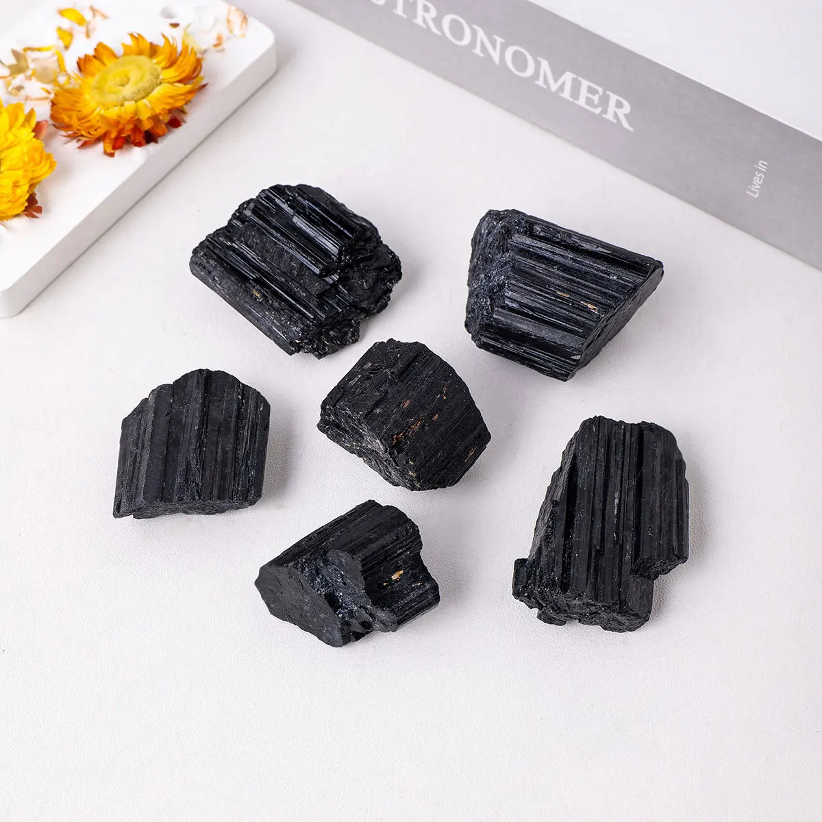 1pc Natural Black Tourmaline Jet Stones Raw Ore Irregular Crystals Divination Mineral Specimen Eliminate Magnetism