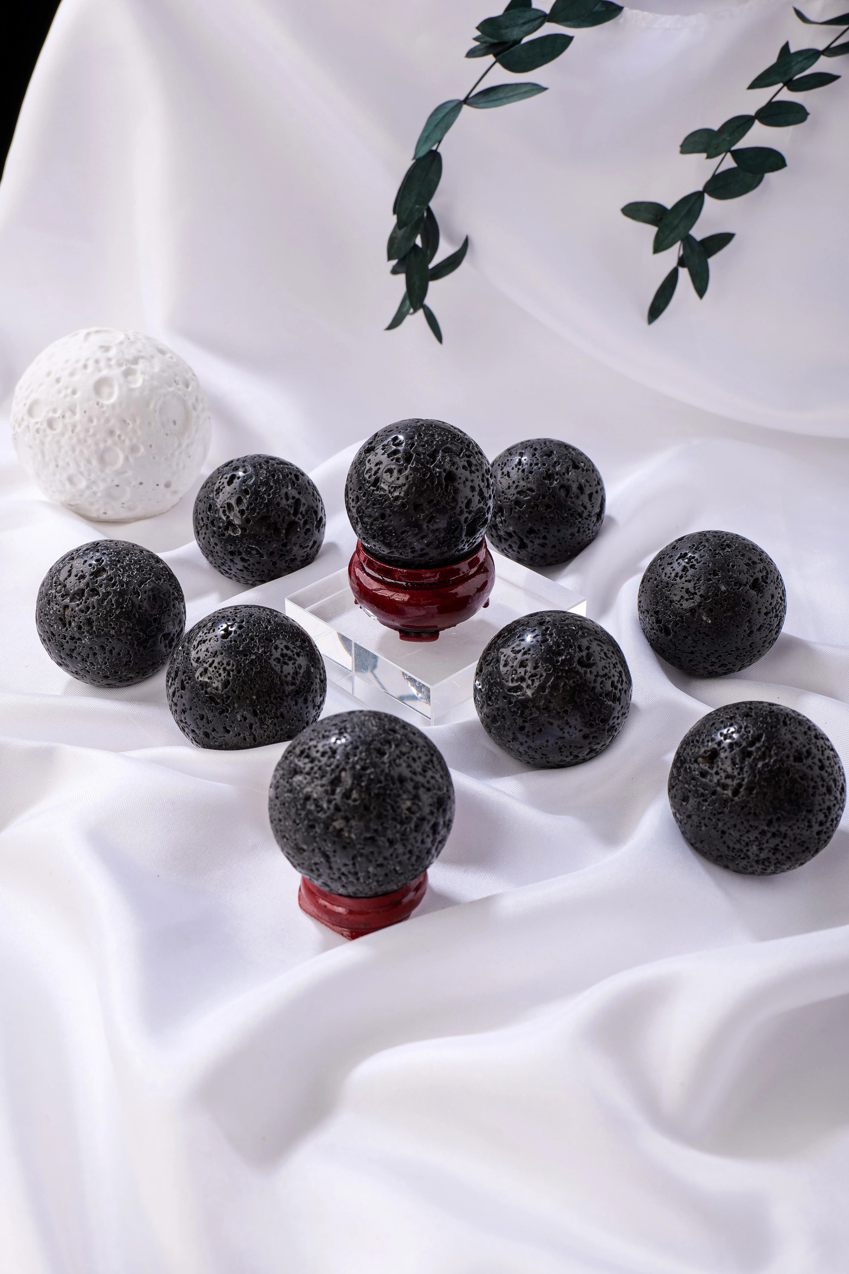 1pc Natural Crystal Volcanic Stone Magic Ball Gift Collection Earth Massager Home Decoration Sphere Ornaments