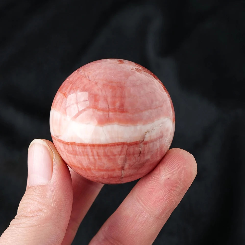 1pc Natural Pork stone crystal ball  Polished Globe Massaging Ball Reiki Healing Stone Home Decoration Exquisite