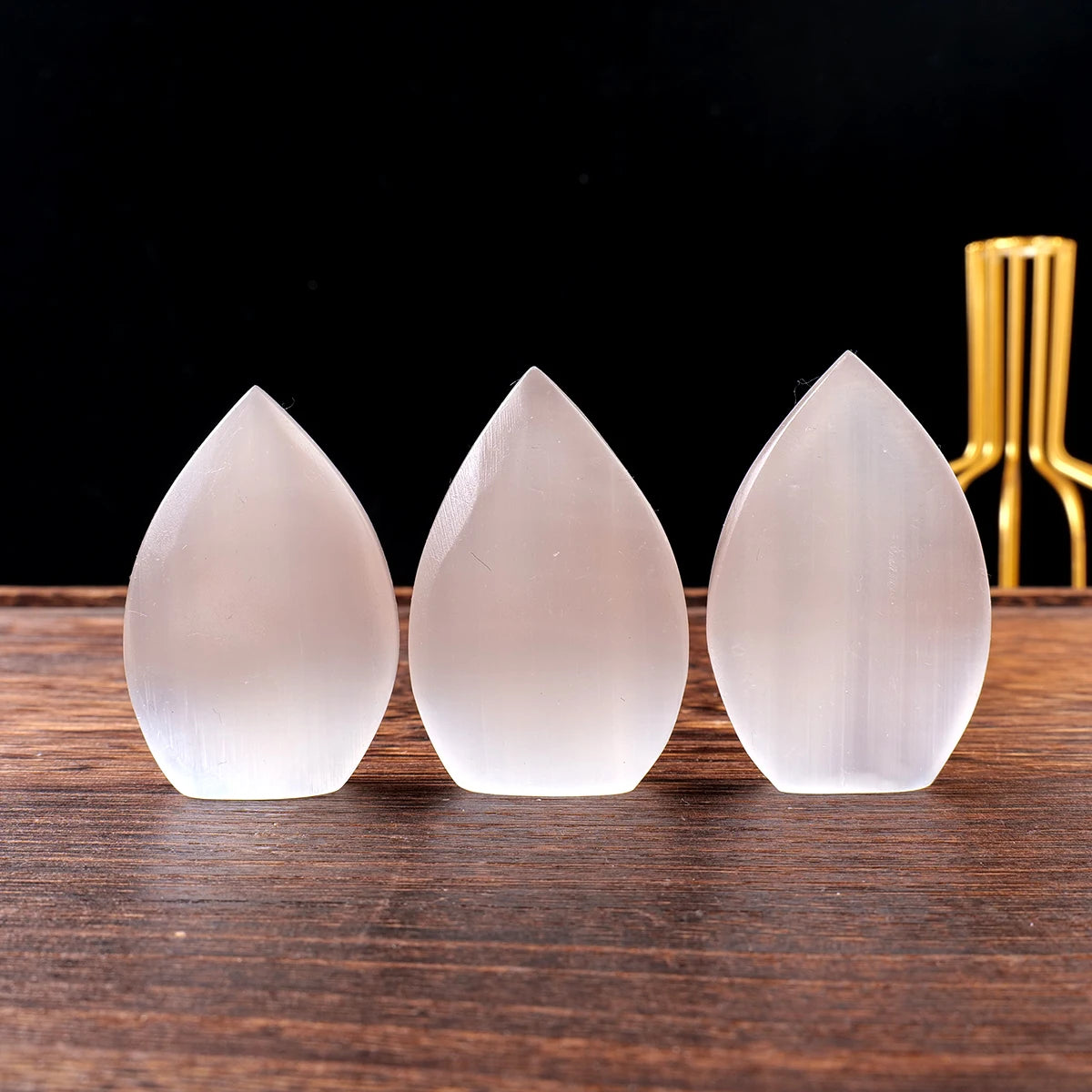 1pc Natural Stone Sculpture White Selenite Flame Shape Crafts Crystal Carving Energy Gem Home Ornament