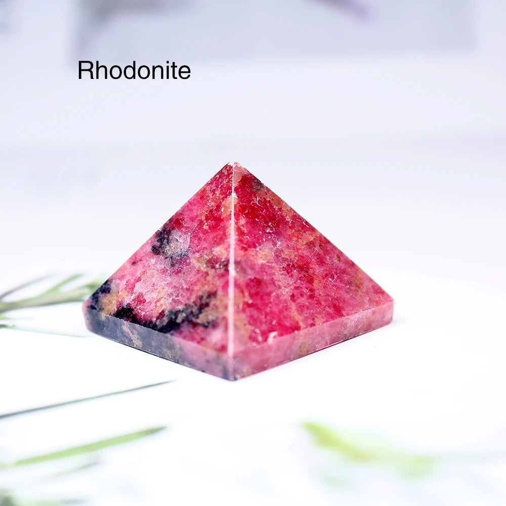 28-32mm Natural Crystal Pyramid Healing Crystal Crafts Rose Quartz Chakra Reiki Crystal Rainbow Fluorite Home Decor Point