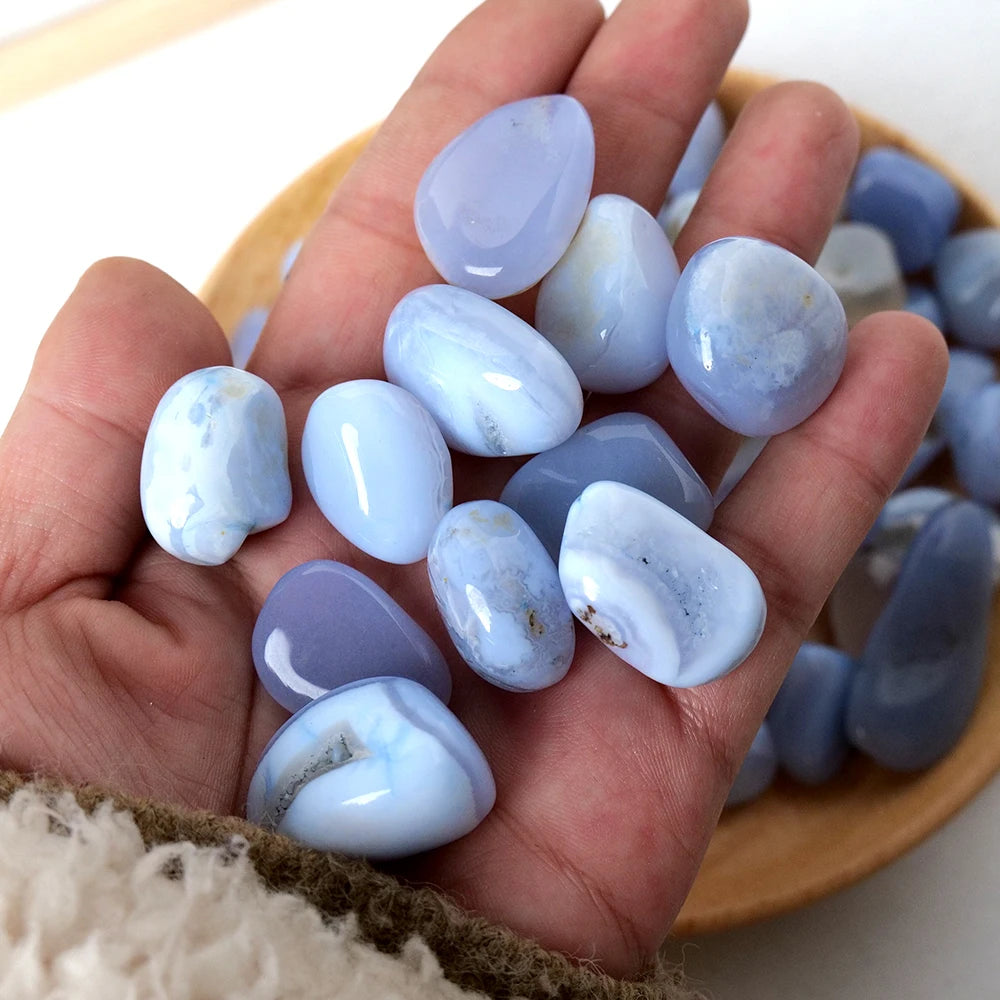 50G/bag Natural Healing Tumble Blue chalcedony Gravel Stone Reiki Crystals for Yoga Energy Beginners Craft Home Decor