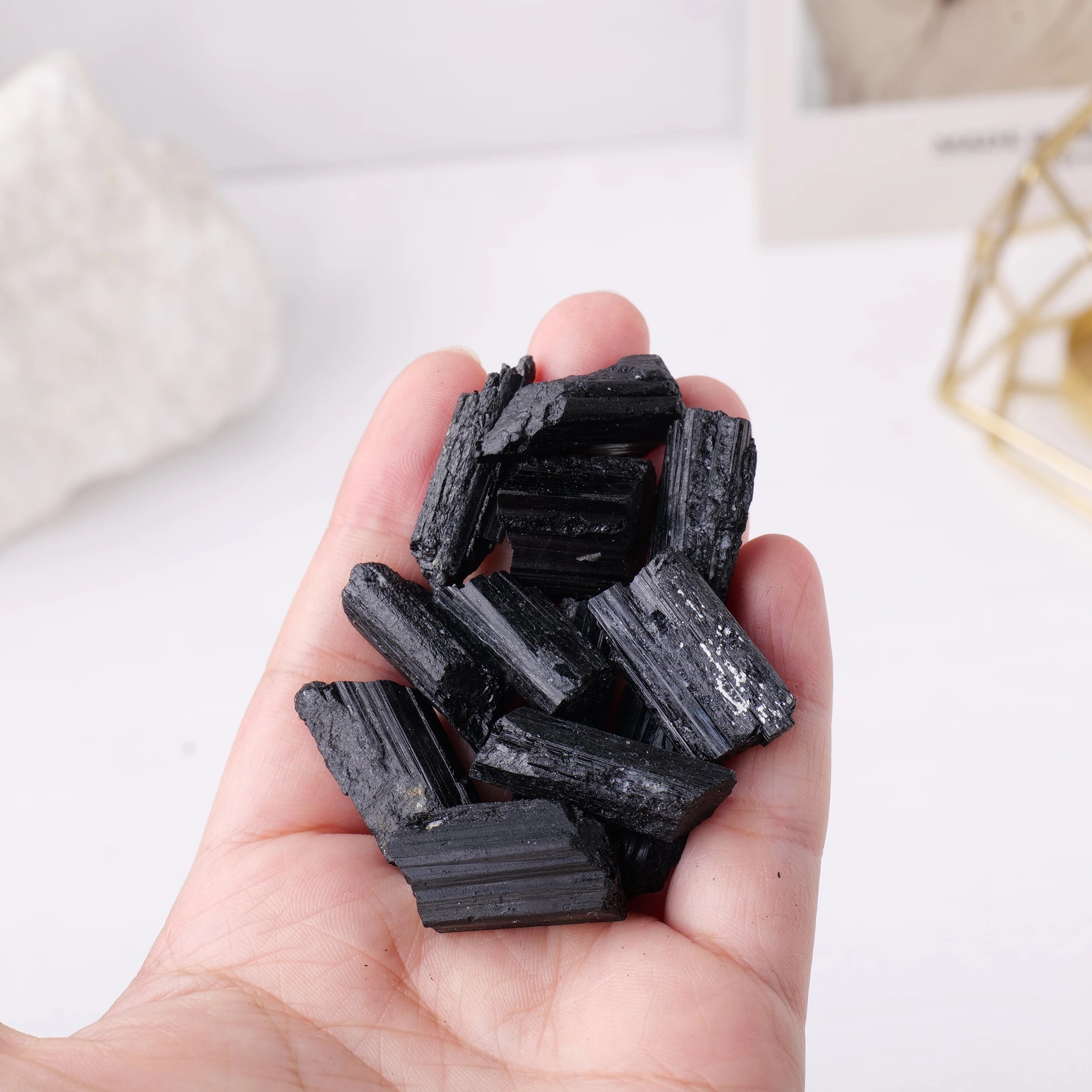 50g/bag Natural Black Tourmaline Jet Stones Raw Ore Irregular Crystals Mineral Specimen Eliminate Magnetism