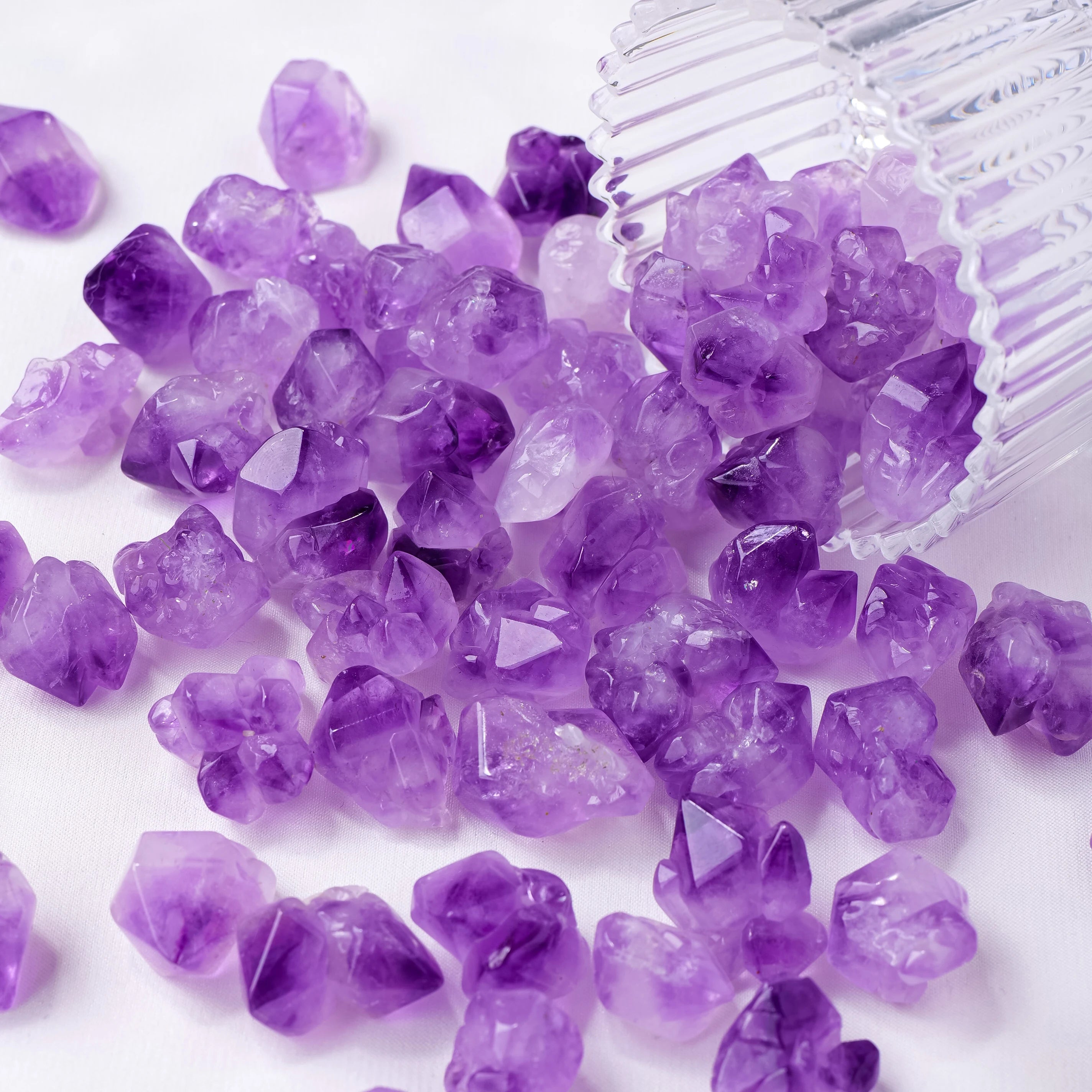 50g/bag Natural Purple Quartz Crystal Stones Amethyst Flowers Irregular Rough Stones Raw Crystal Rock for Wicca