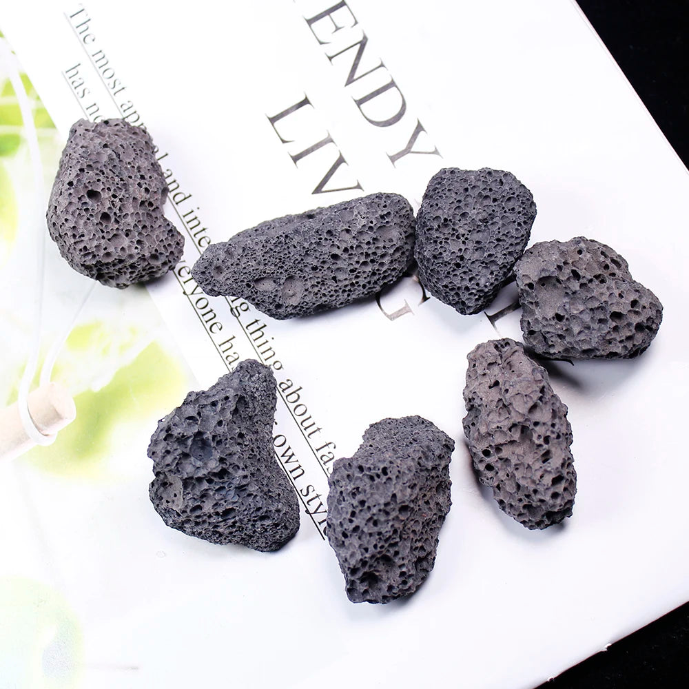 50g/bag Natural Volcanic Rock Original Stone Aromatherapy Essential Oil Diffuser Stones Irregular Energy Stone for Charms Women