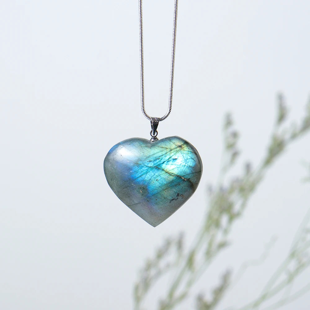 Natural crystal Labradorite Heart Shaped  Rough Polished Pendant Flowing light necklace Crafts Stone Hanging Ornament