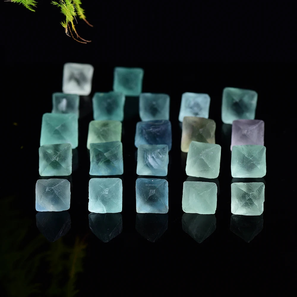 Natural Green fluorite Octahedral crystal point Raw Gemstone Ornament Cane Decoration Stone Collection Stone Crystals Mineral