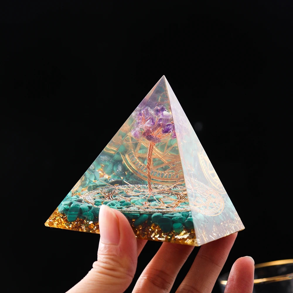 Natural crystal energy symbol Chakra Healing Stone pyramid ornament magic point Proportion energy crystal gem