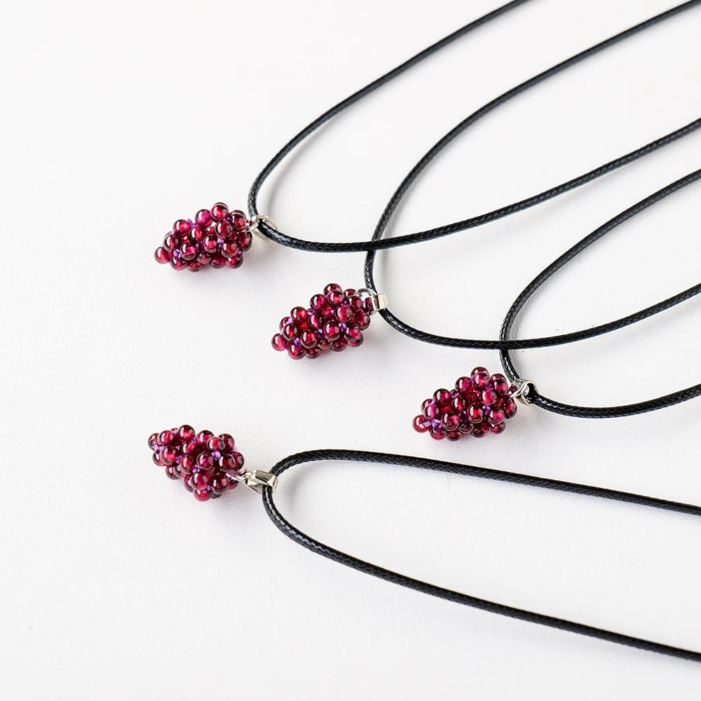 Buyde 1pc Natural crystal Wine-red garnet Pendant Small Grape Necklace ornaments+free Shipping