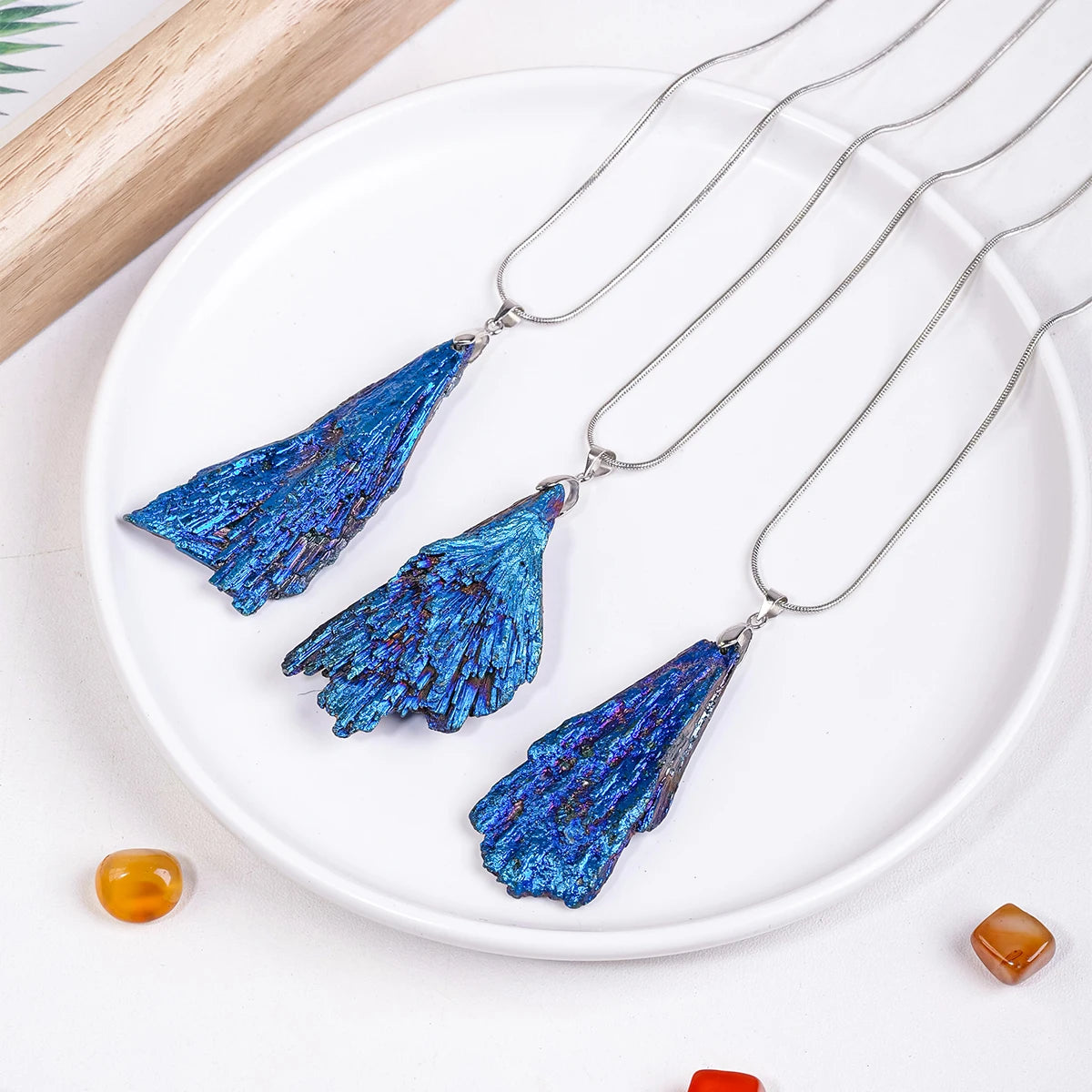 1PC Natural Stones Tourmaline Aura Blue Flame Irregular Feather Shape Healing Crystal Pendant Necklace for Women