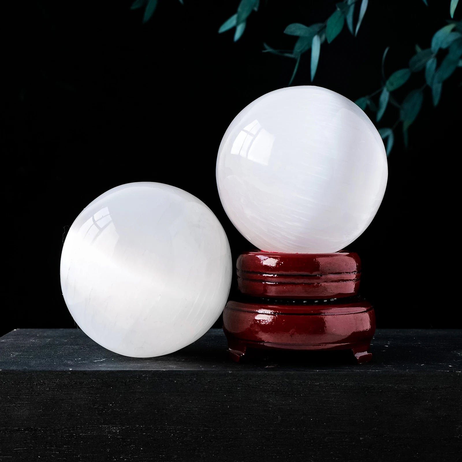 1PC Natural Crystal Sphere Crystals Healing Stones Selenite Quartz Ball Home Decoration Office Divination Energy