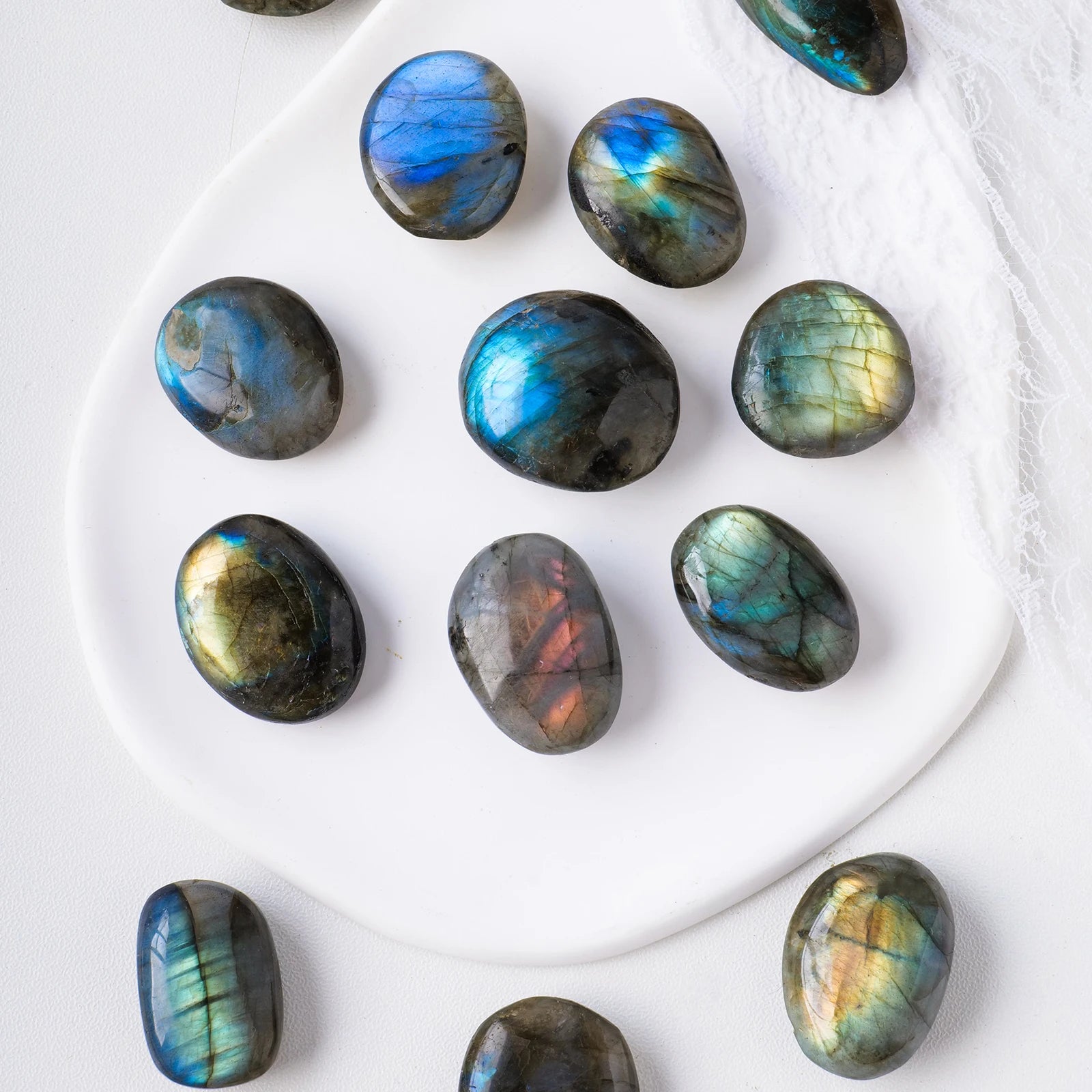 1PC Natural Crystal Raw Stone Labradorite Blue Moonlight Stone Palm Stone Ore Specimen Garden Fish Tank Decorative Stone