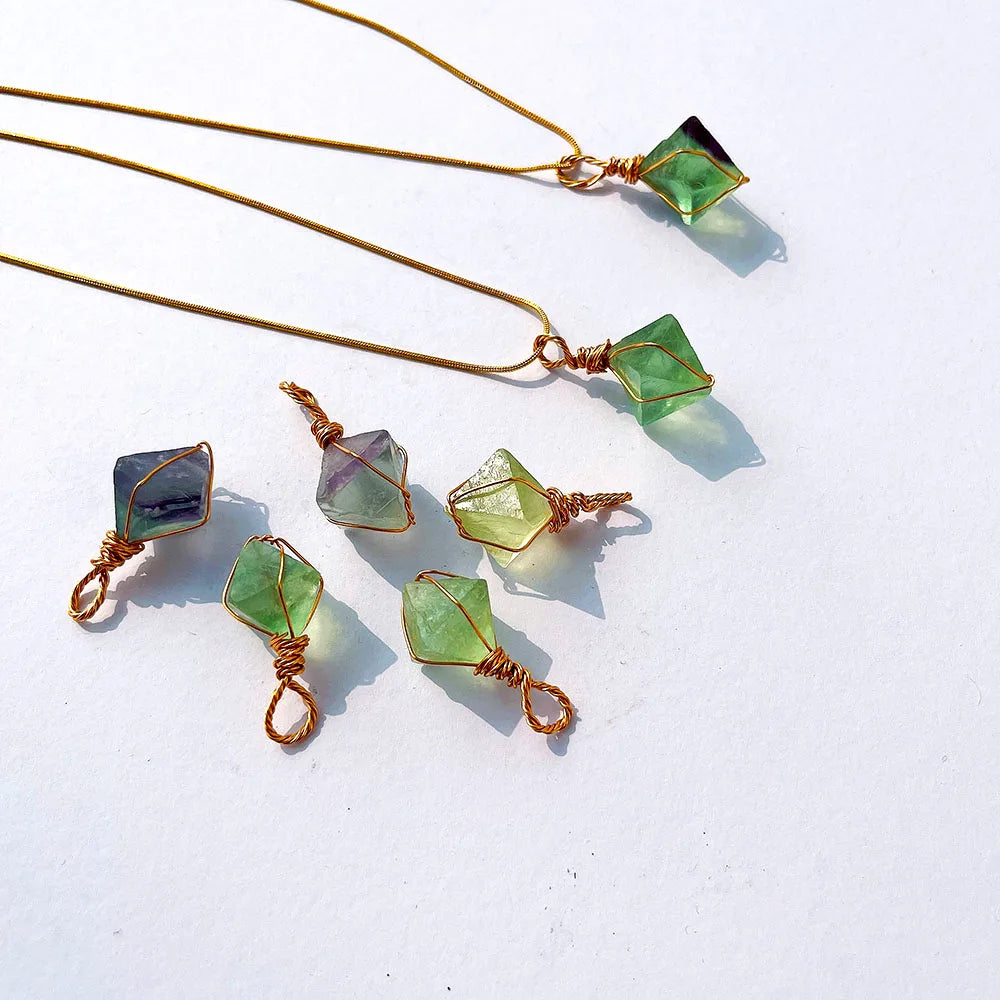 1pc Natural Healing Stone Green Fluorite Octahedral Pendant Handmade Gold Winding Necklace Energy Crystal Jewelry