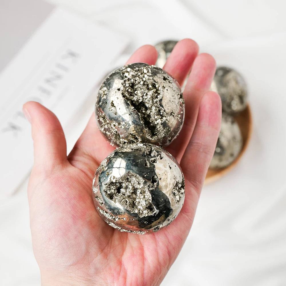 Natural Chalcopyrite Crystal Sphere Pyrite Ball Crystal Stone Rock Healing Specimen Mineral Reiki Chakra Home Room Decoration