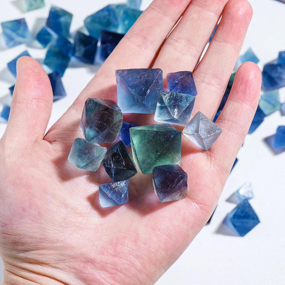 Natural Crystal Blue Fluorite Rough Stone Octahedral Raw Crystals Ore Mineral Collection Healing Gemstone Specimen