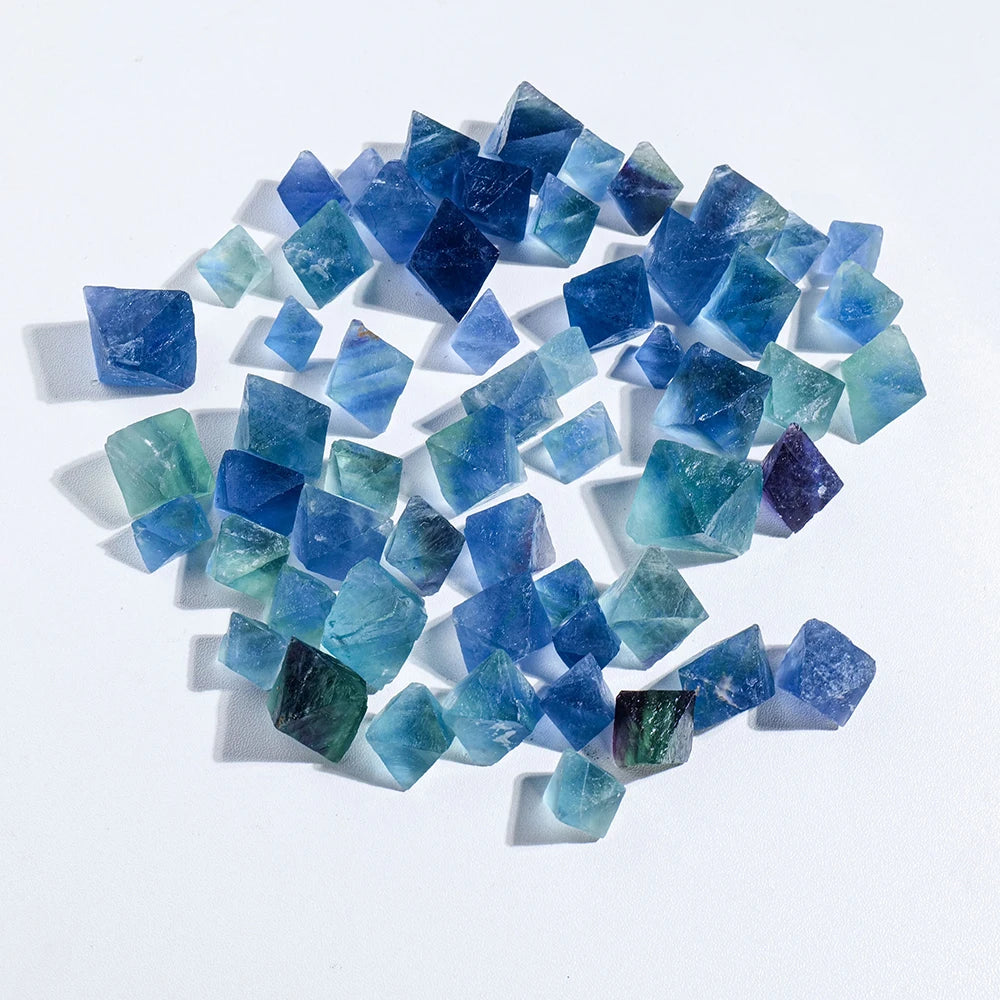 Natural Crystal Blue Fluorite Rough Stone Octahedral Raw Crystals Ore Mineral Collection Healing Gemstone Specimen