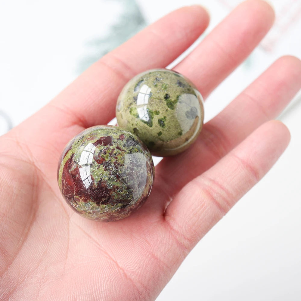 1pc Natural Healing Crystal Ball Polished Dragon Blood Stone Sphere Figurine Meditation Photography Prop Home Office Decoration