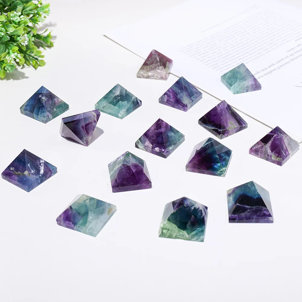 1pc Natural Rainbow Fluorite Pyramid Feather Fluorite Crystal Tower Transmission Energy Quartz Ornament Health Decoration